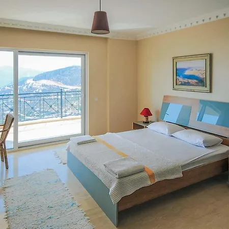 Sleeps 6 Air Con Wifi *