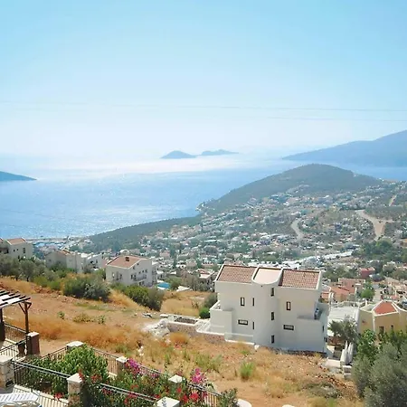 Sleeps 6 Air Con Wifi Villa